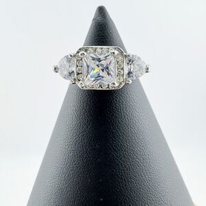 Vintage Square Princess Cut Rhinestone Cocktail Ring Statement Glamour Timeless